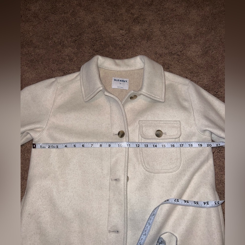Old Navy Oversized Shacket - Picture 9 of 9